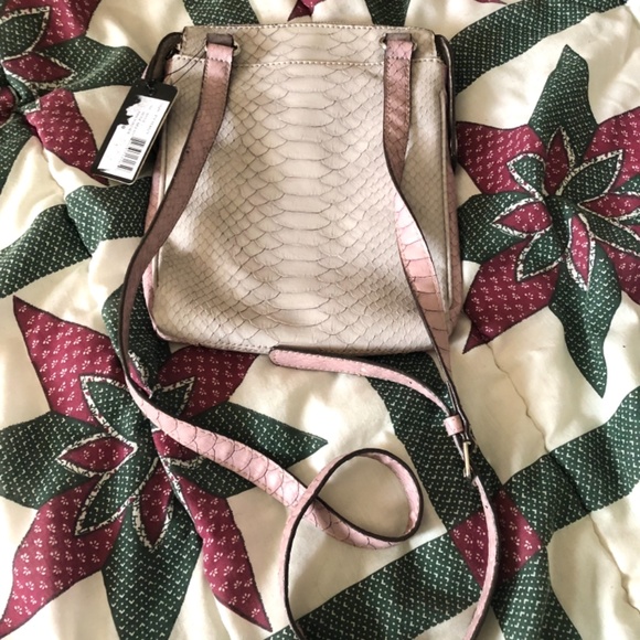 NWT Guess Crossbody Purse (pink and grey) - Picture 4 of 4